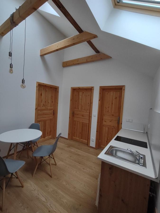 Pekloveske Apartmany V Ceskem Raji Železnice Eksteriør bilde