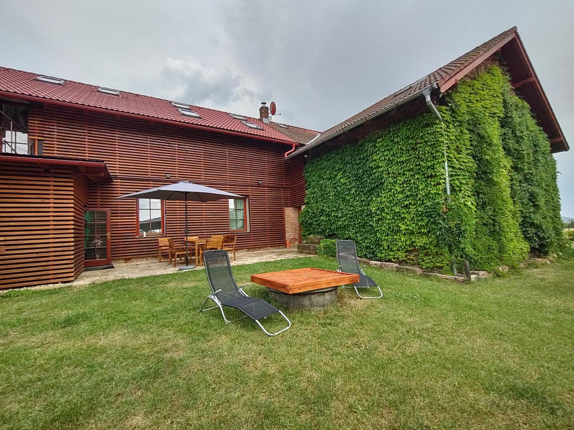 Pekloveske Apartmany V Ceskem Raji Železnice Eksteriør bilde